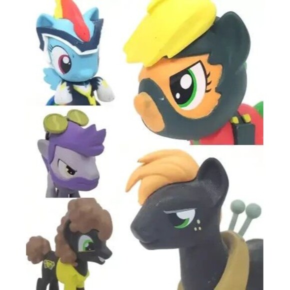 Funko Mystery Figures Lot of 5-Applejack-Big Mac-Rainbow Dash-Power Pony Hench - Picture 1 of 16